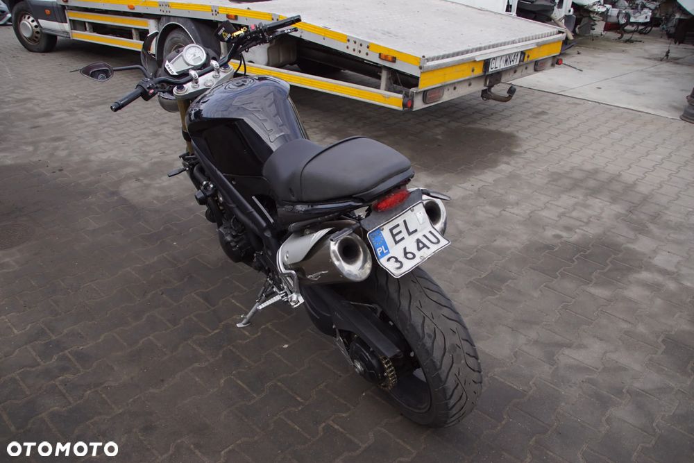 Motocykl na części - Triumph Speed Triple IV 1050 515NJ 131 KM 2005R Silnik Skrzynia Rama Lampa Siedzenie Gmol Przełącznik Manetka Laga Monowahacz Amortyzator Owiewka Osłona Sterownik Moduł Czujnik Licznik - 6