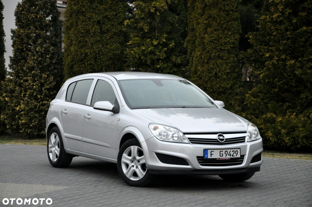 Opel Astra - 2