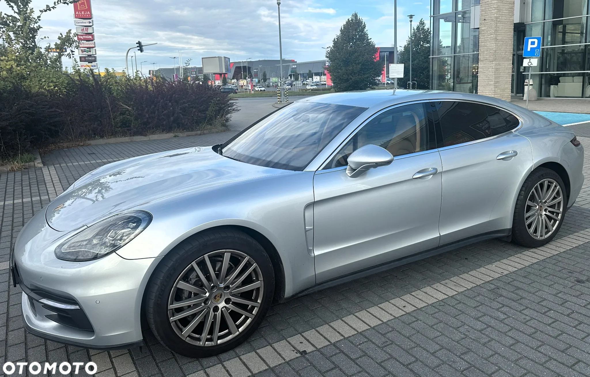 Porsche Panamera 4 - 5