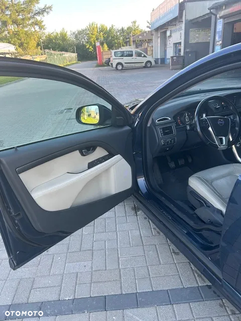 Volvo V70 - 10