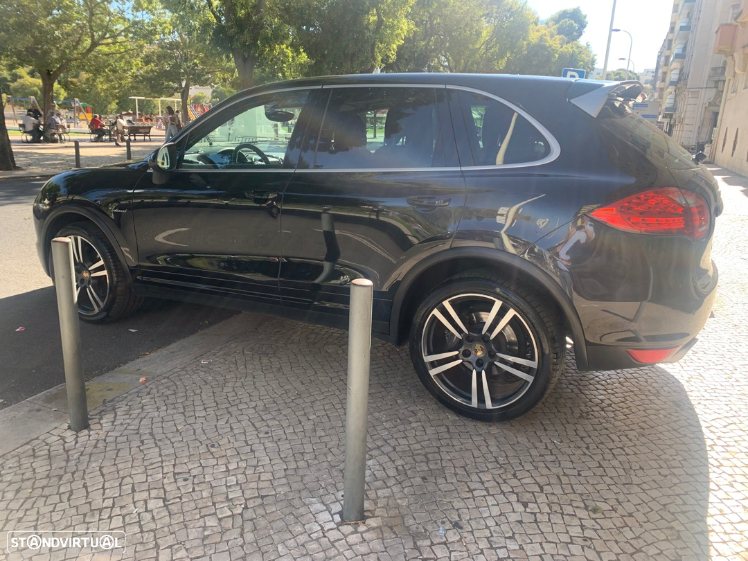 Porsche Cayenne II Platinum Edition - 4