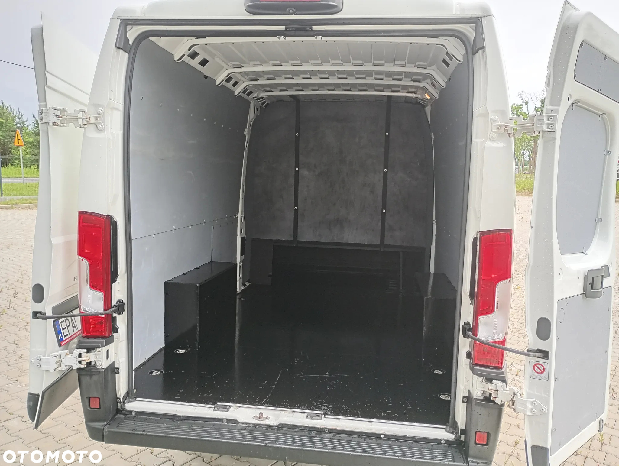 Peugeot BOXER L4H2 MAXI BRYGADÓWKA 7 OSÓB KLIMA KAMERA TEMPOMAT NR.117 - 15