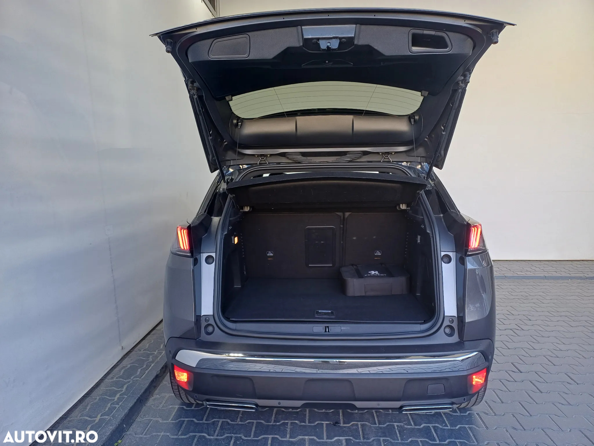 Peugeot 3008 PHEV 180 EAT8 Allure Pack - 36