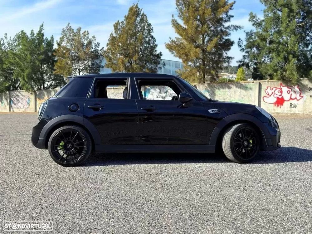 MINI 5 Portas Cooper S Auto Desportiva - 2
