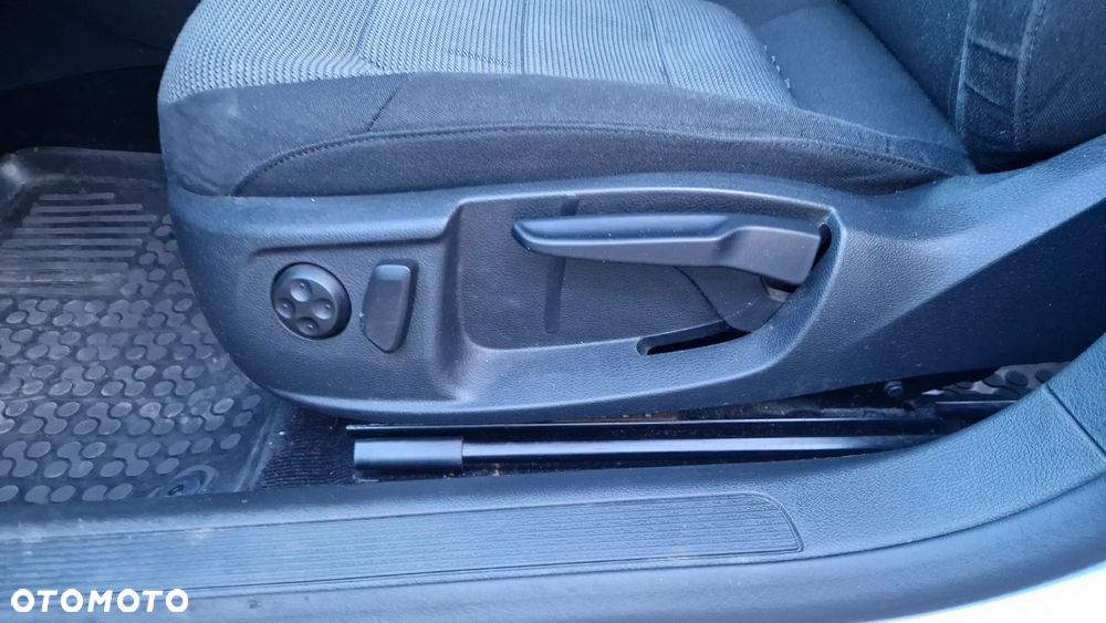 Volkswagen Passat 2.0 TDI DPF Comfortline DSG - 11