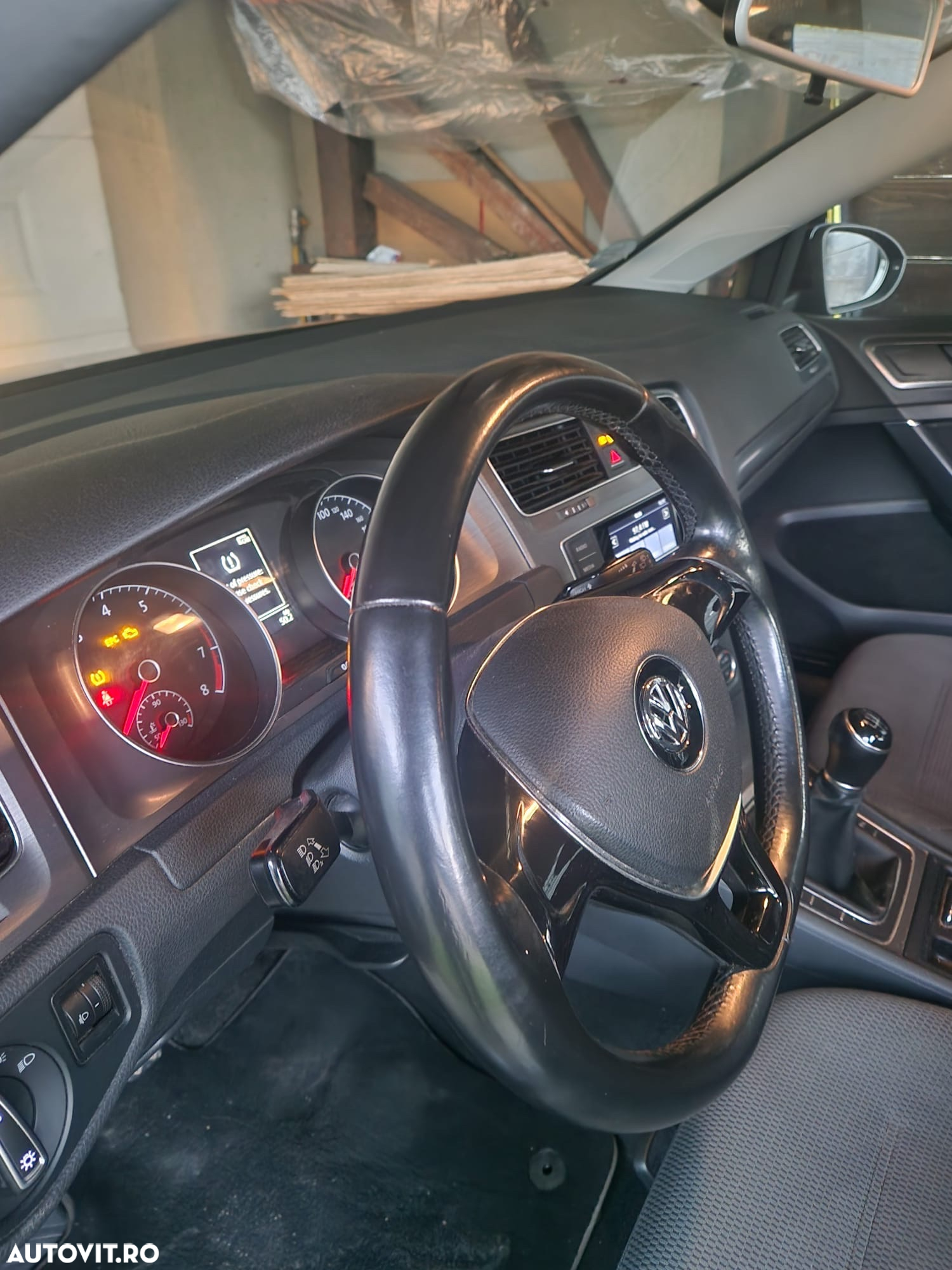 Volkswagen Golf 1.2 TSI BlueMotion Technology Comfortline - 12
