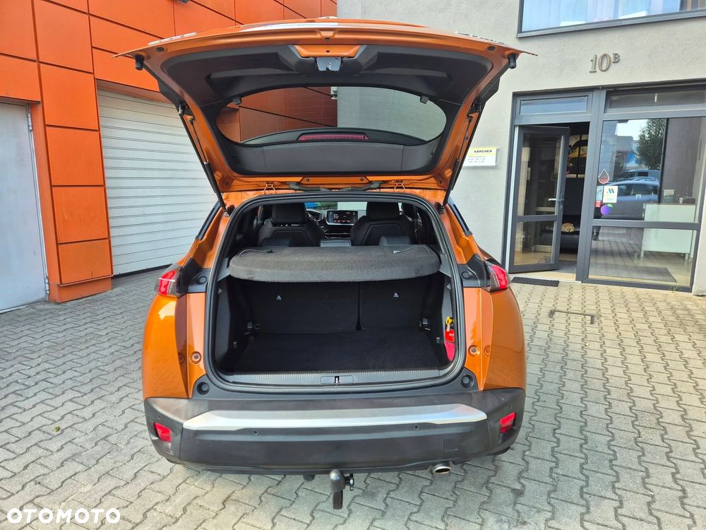Peugeot 2008 BlueHDi 130 EAT8 GT - 15