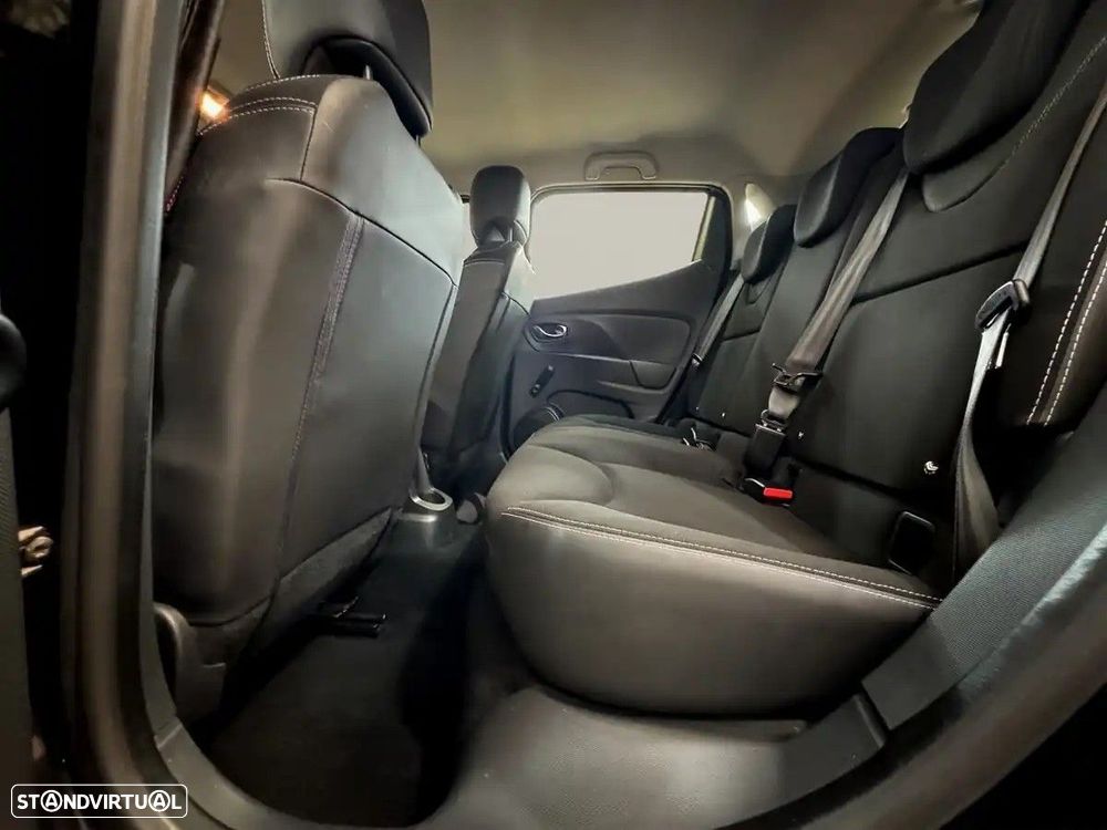 Renault Clio 1.5 dCi Dynamique S EDC - 19