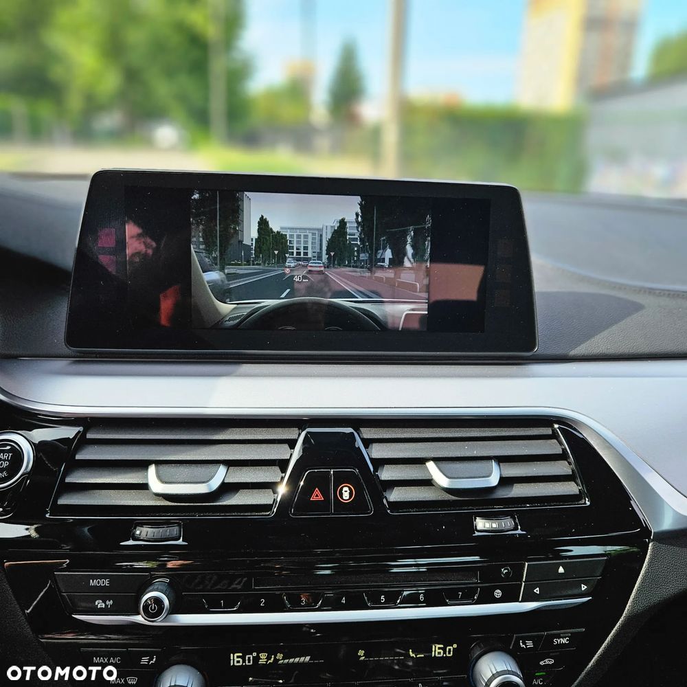 BMW Seria 5 520i M Sport sport - 32