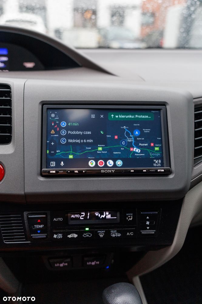 Honda Civic 1.8 Executive - 29