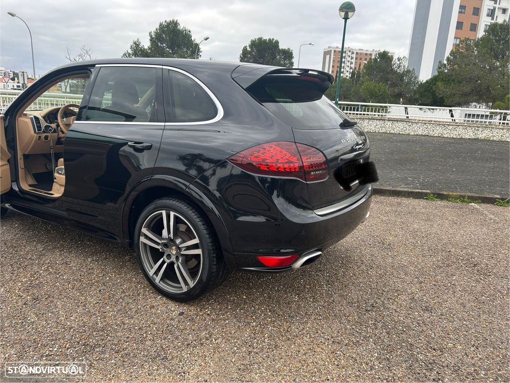 Porsche Cayenne S - 24