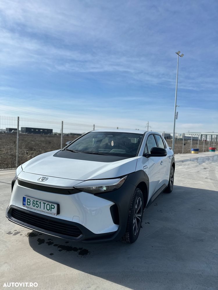 Toyota BZ4X 160 KW AWD (4x4) Dynamic - 10