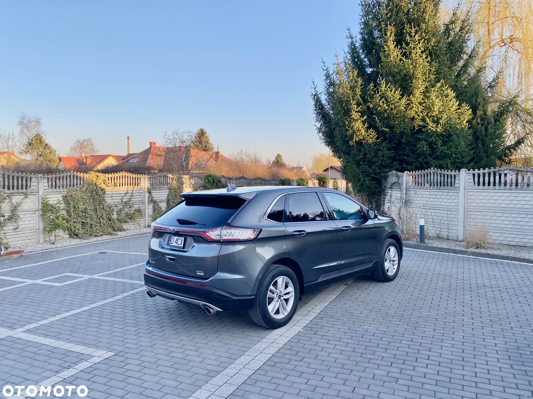 Ford Edge - 4