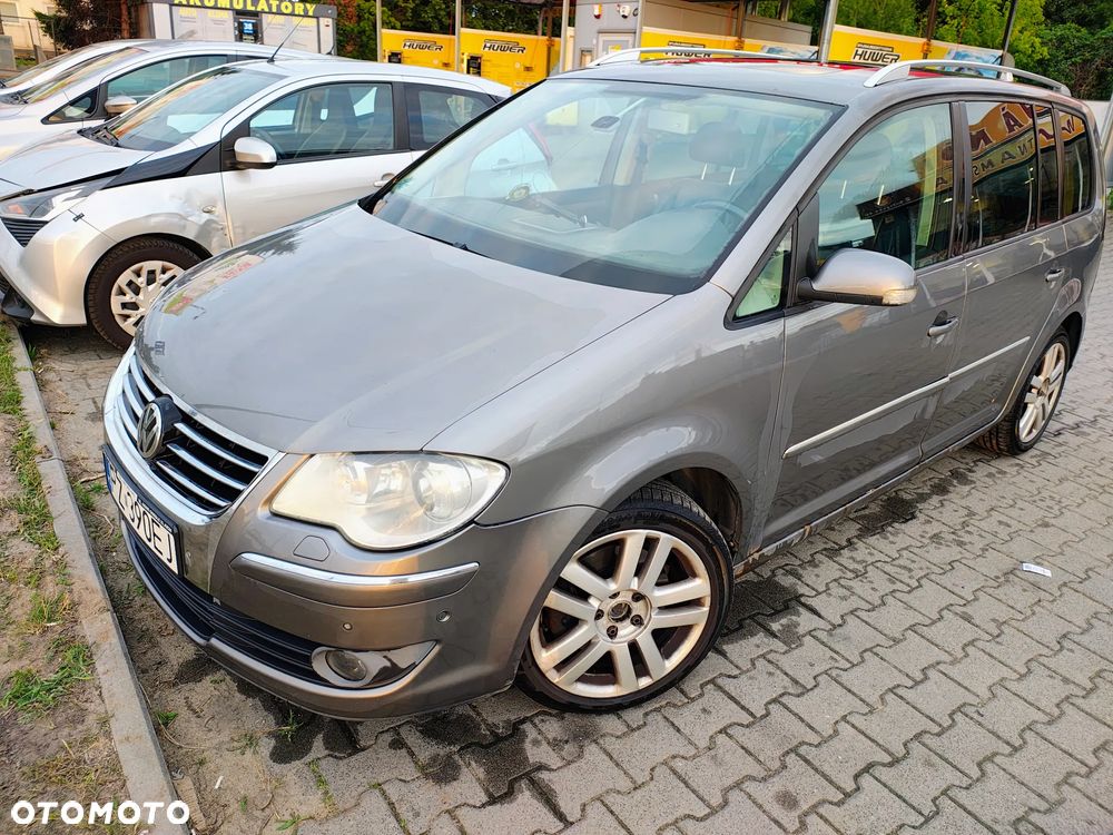 Volkswagen Touran 2.0 TDI DPF Highline - 3