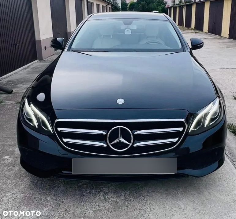 Mercedes-Benz Klasa E 220 d 9G-TRONIC - 17