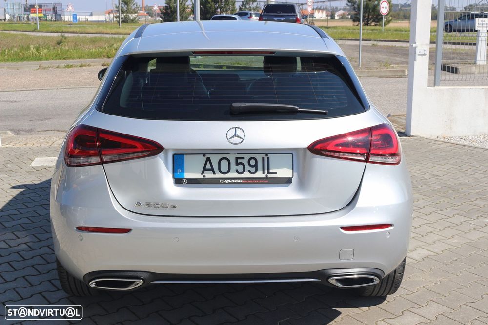 Mercedes-Benz A 250 e Style Plus - 18