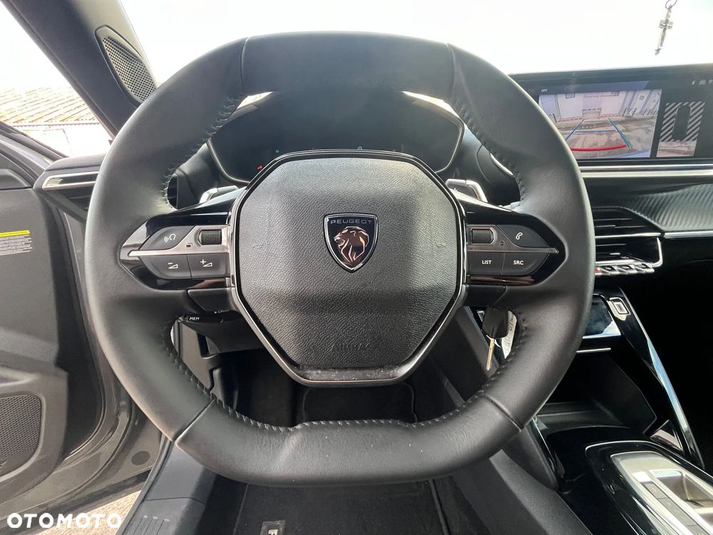 Peugeot 2008 PureTech 130 EAT8 Allure - 14