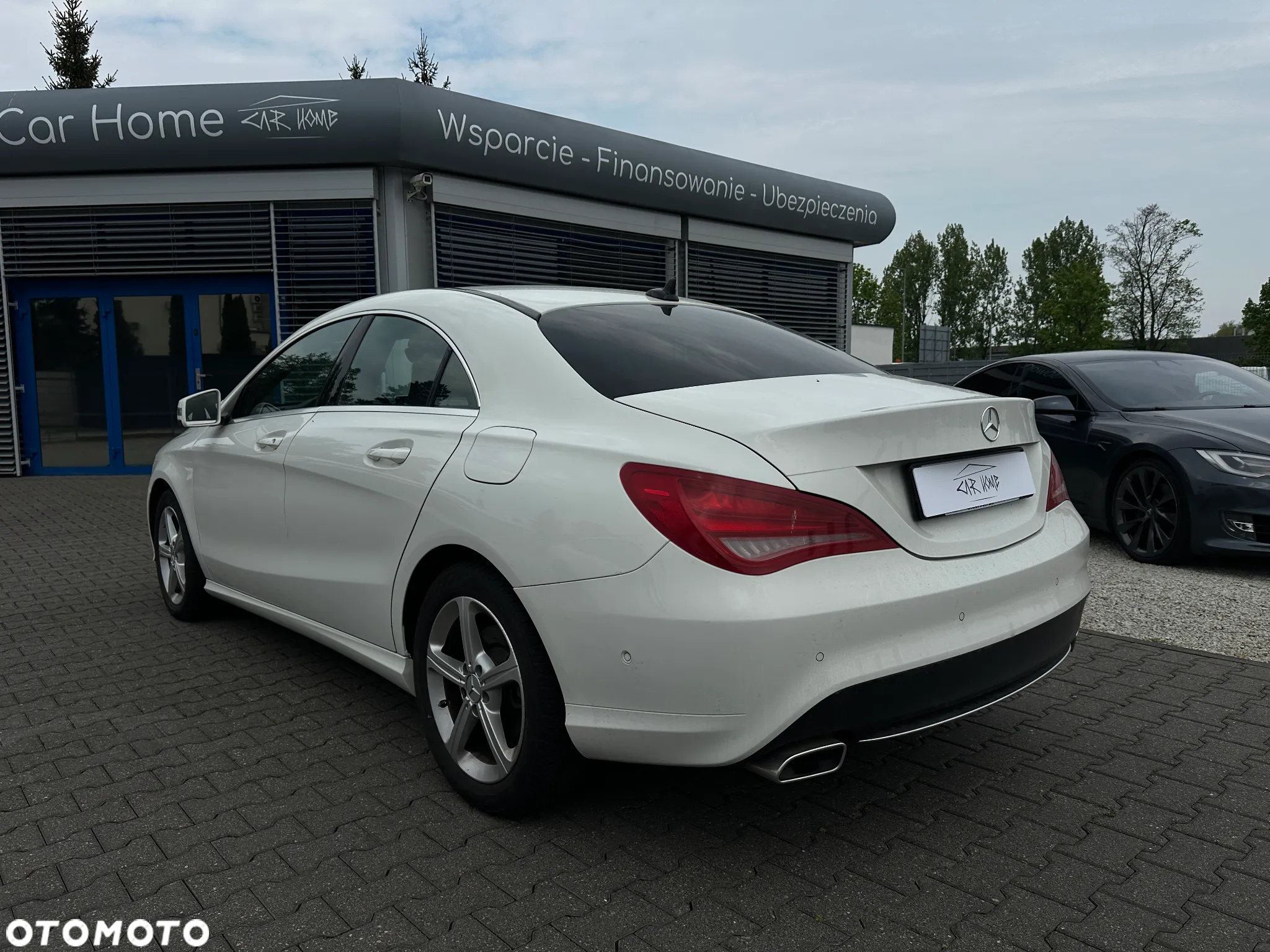 Mercedes-Benz CLA 180 7G-DCT - 4
