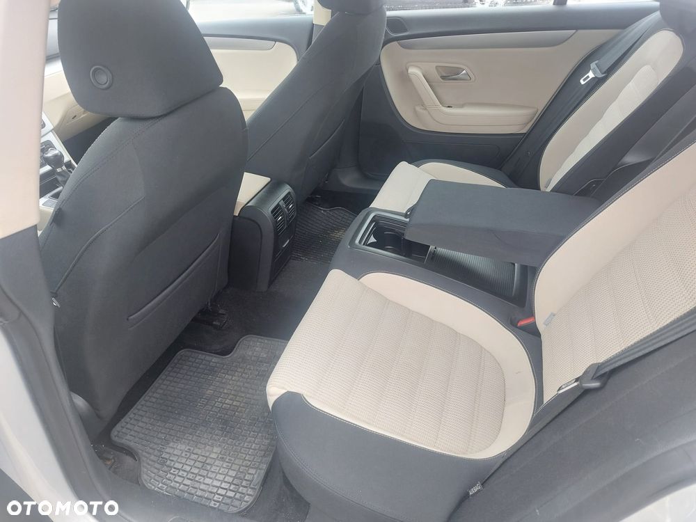 Volkswagen Passat 1.8 TSI Highline - 9