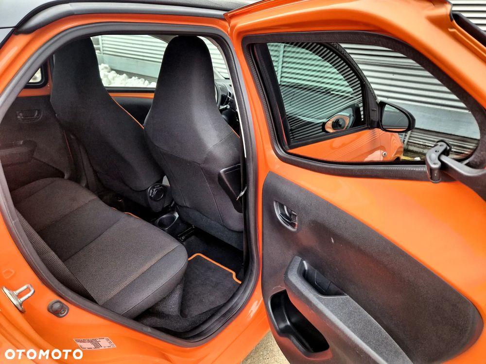 Toyota Aygo 1.0 VVT-i Color Edition - 3