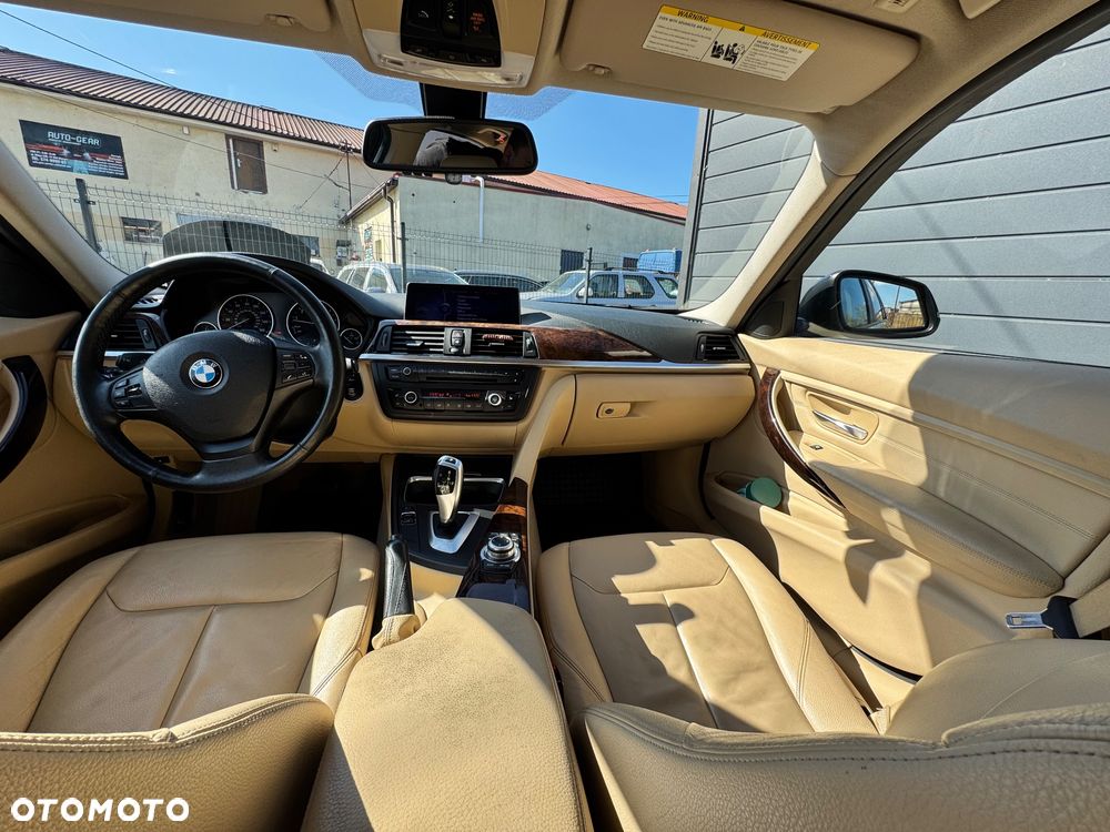 BMW Seria 3 328i xDrive - 9