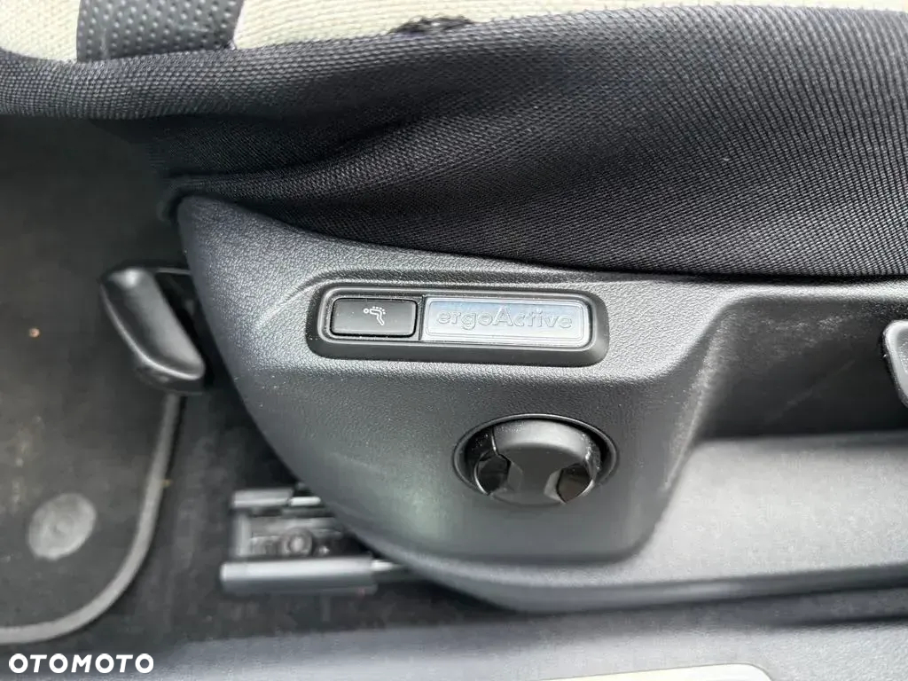 Volkswagen Tiguan 2.0 TDI SCR 4Mot Elegance DSG - 11