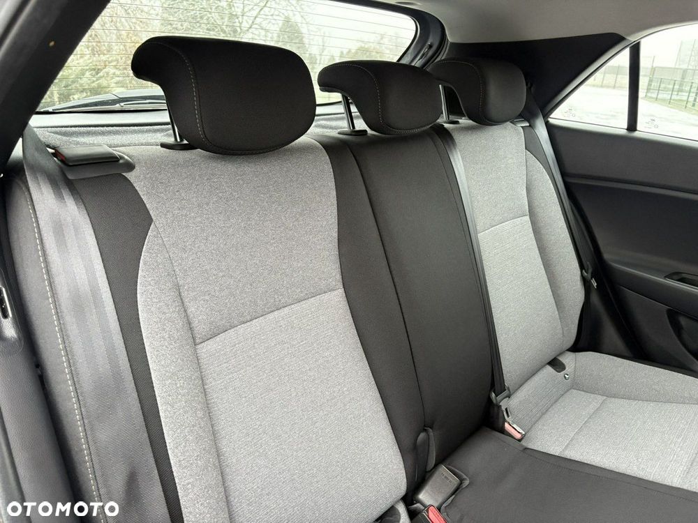 Hyundai i20 1.2 YES Gold - 22