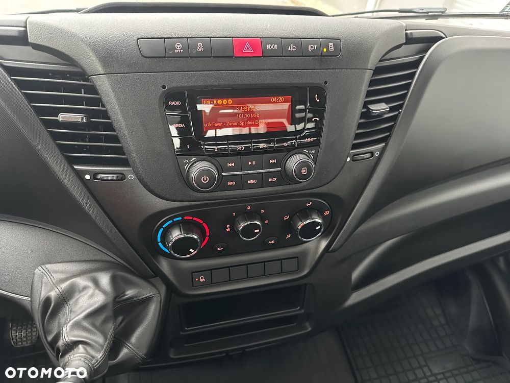 Iveco Daily 35S16 3.0 HPI 160 PS Uwaga 23.000 km Skrzyniowy Salon Polska - 19