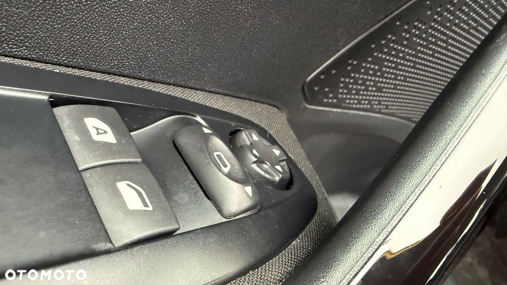 Peugeot 208 1.2 PureTech Access - 22