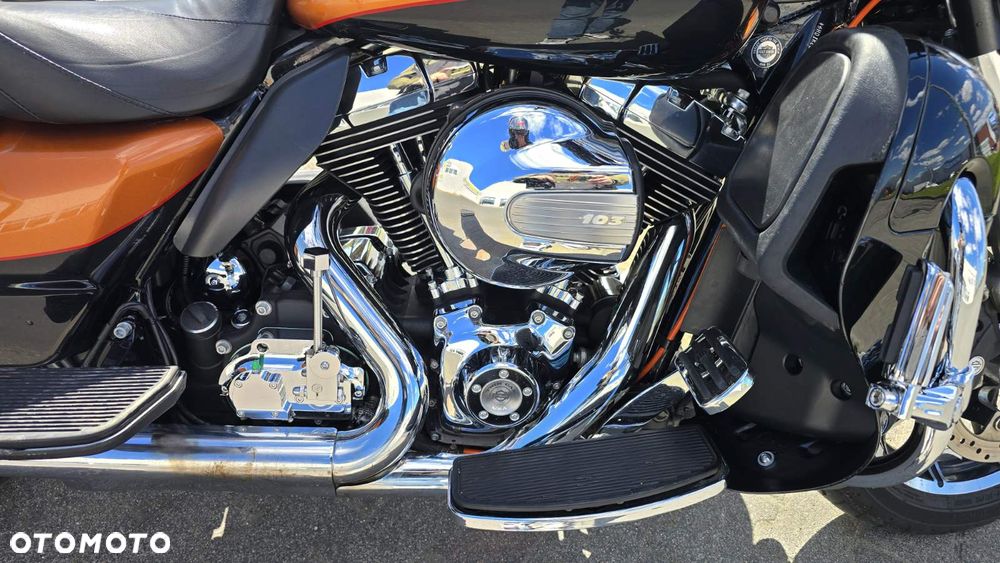 Harley-Davidson FLHTCU Ultra - 8