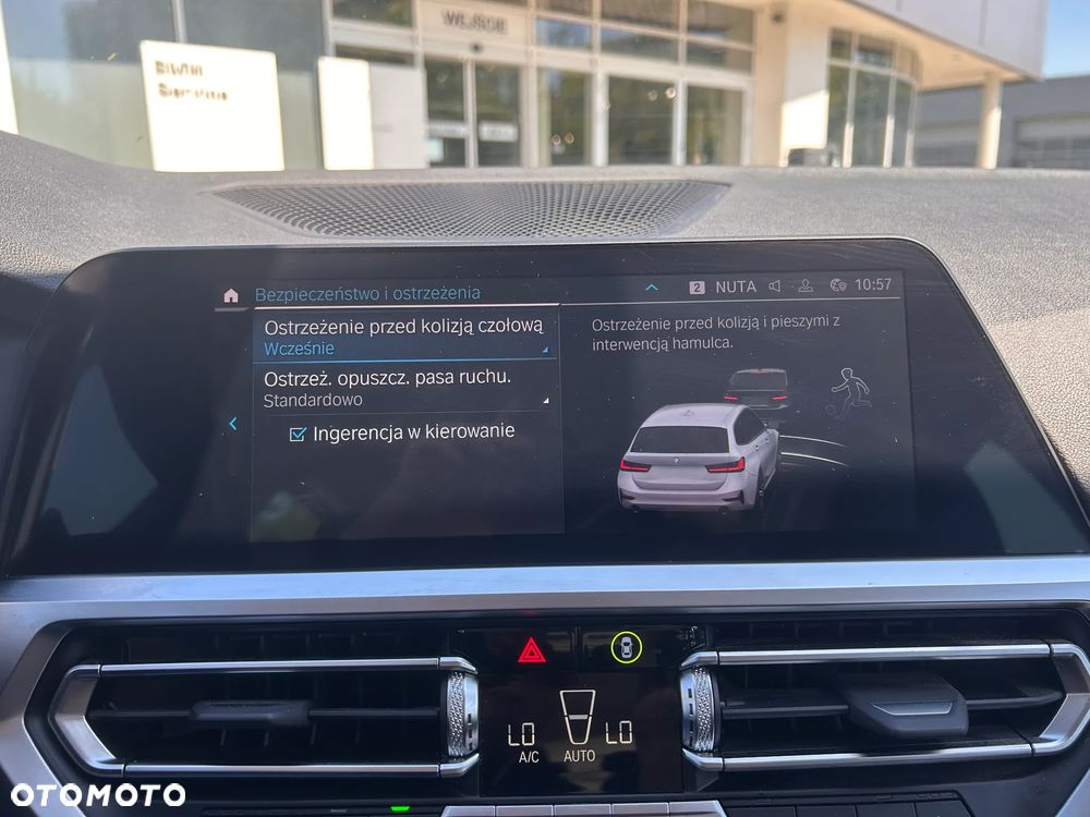 BMW Seria 3 320e xDrive Sport Line - 36