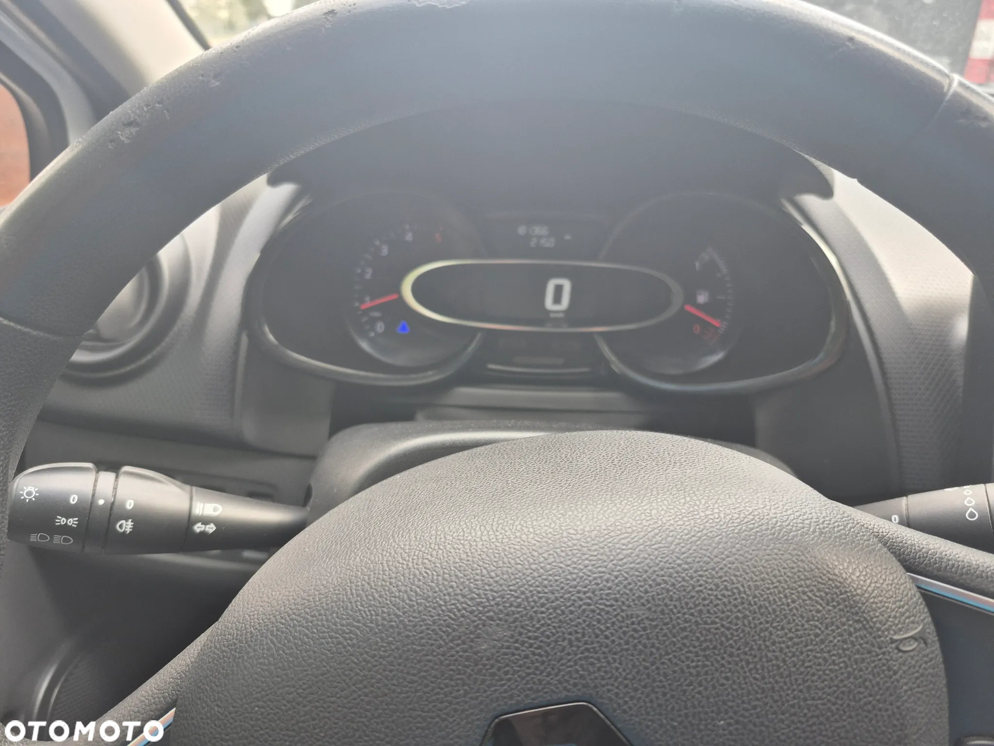 Renault Clio - 6