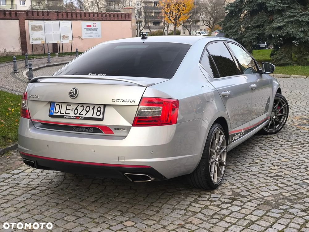 Skoda Octavia 2.0 TSI RS - 17