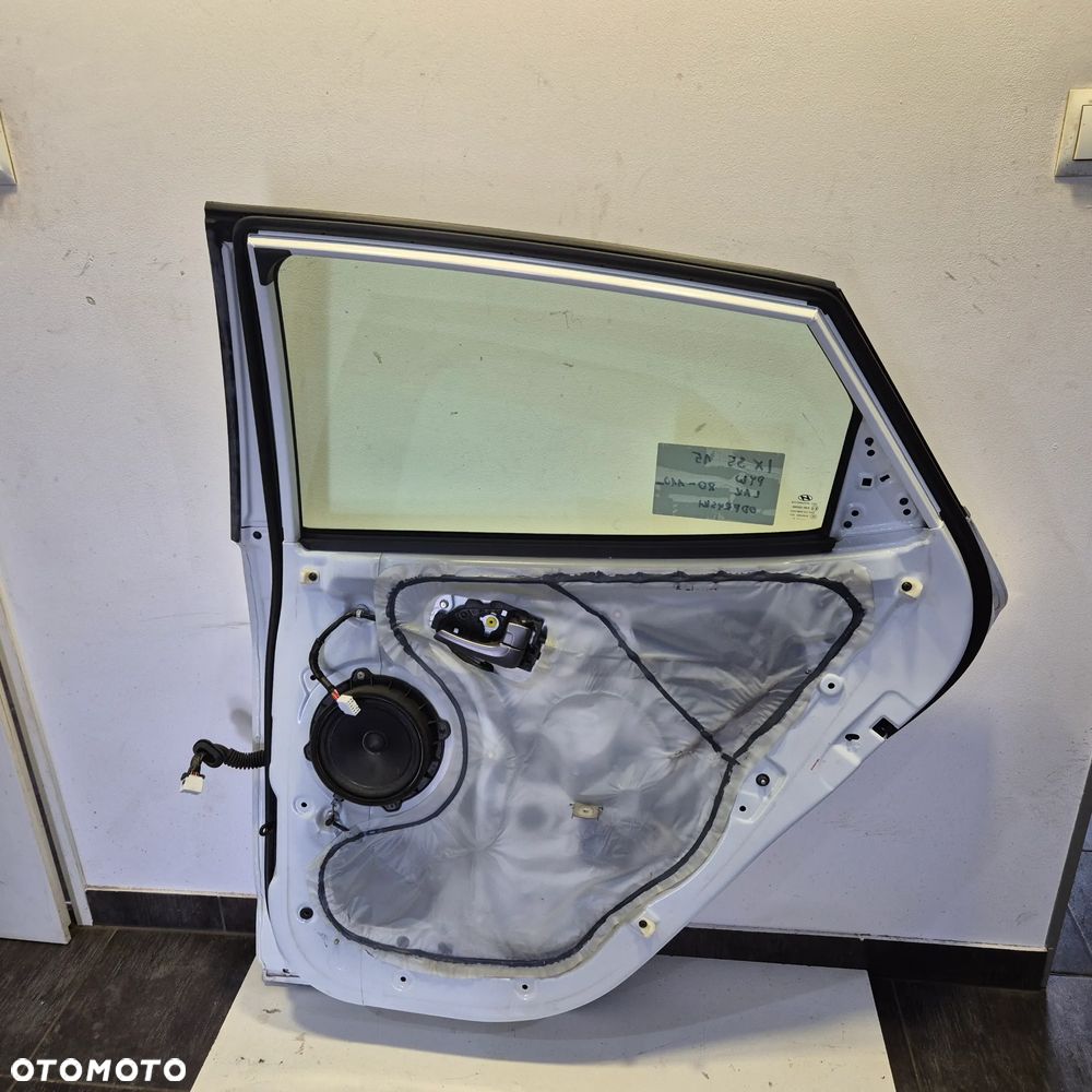 HYUNDAI IX35 LIFT 15 DRZWI PRAWE TYŁ PYW - 4