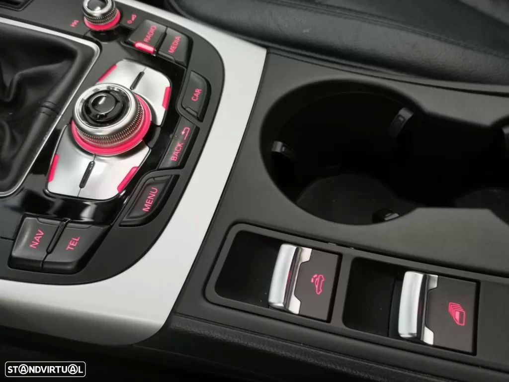 Audi A5 Cabrio 2.0 TDi S-line - 11