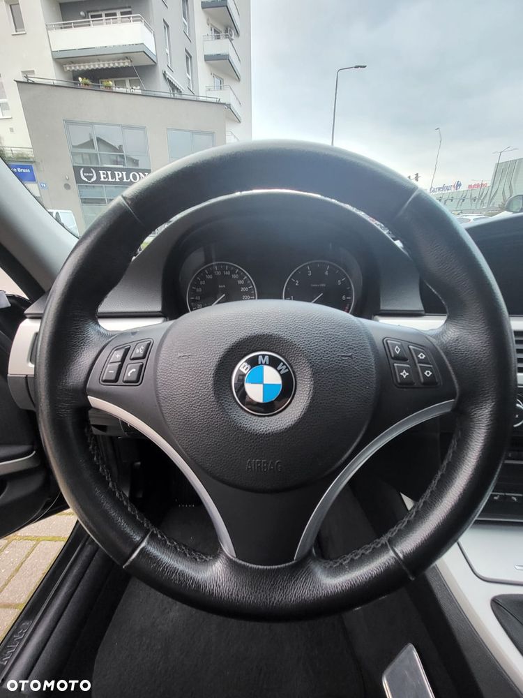 BMW Seria 3 318i Edition Sport - 23