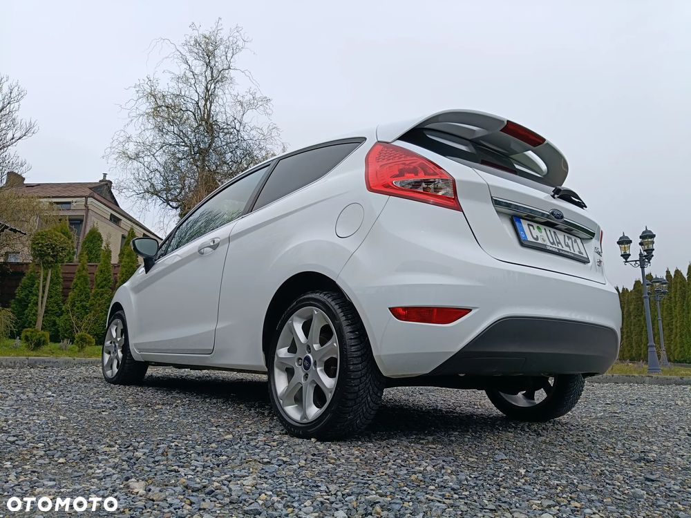 Ford Fiesta - 36