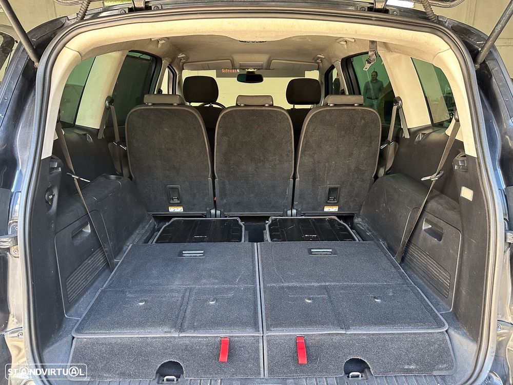 Ford S-Max 2.0 TDCi Titanium 7L - 21