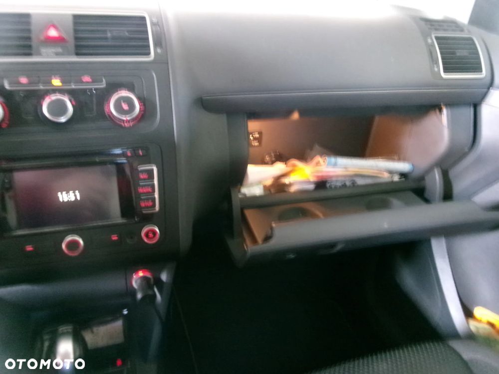Volkswagen Touran 2.0 TDI DPF DSG Comfortline - 20