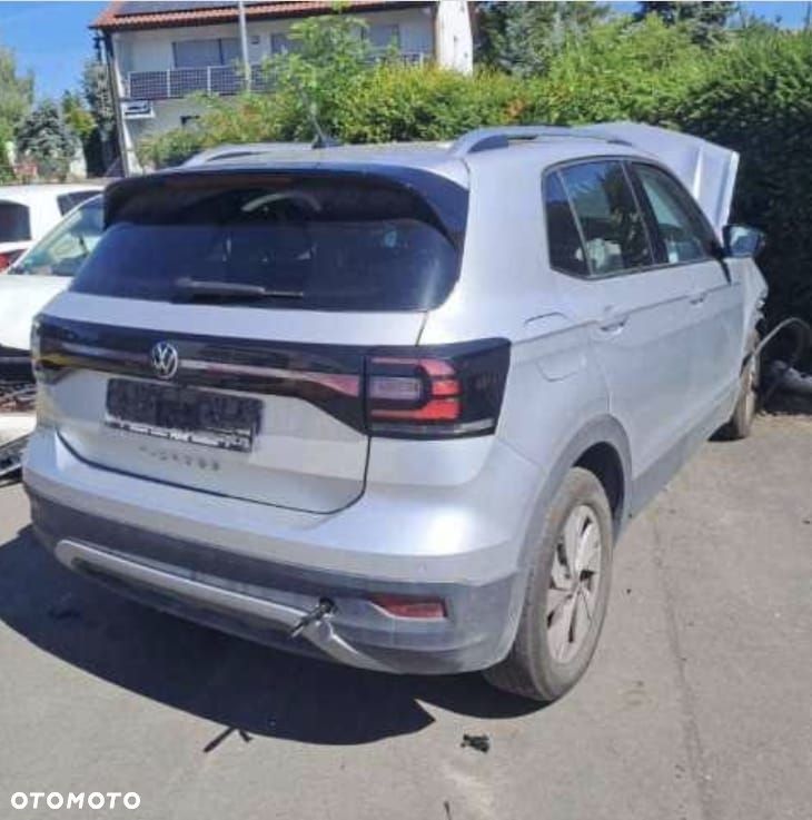 Volkswagen T-Cross 1.0 TSI Active - 2