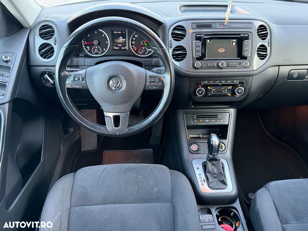 Volkswagen Tiguan 2.0 TDI DPF 4Motion BlueMotion Technology DSG Exclusive - 12