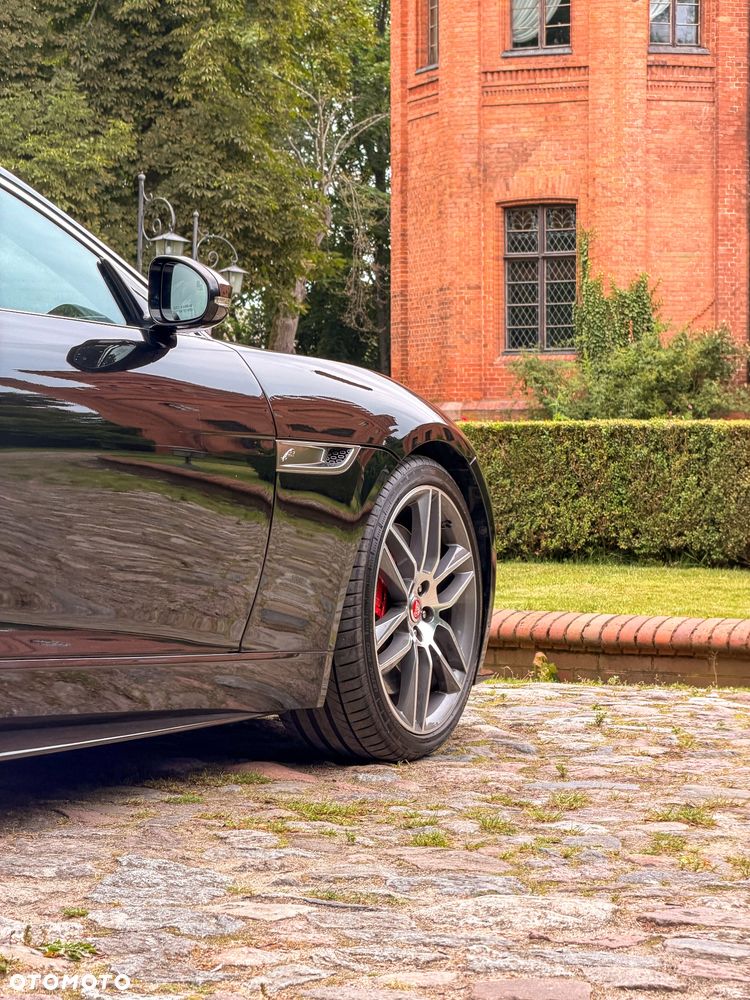 Jaguar F-Type AWD R-Dynamic - 21