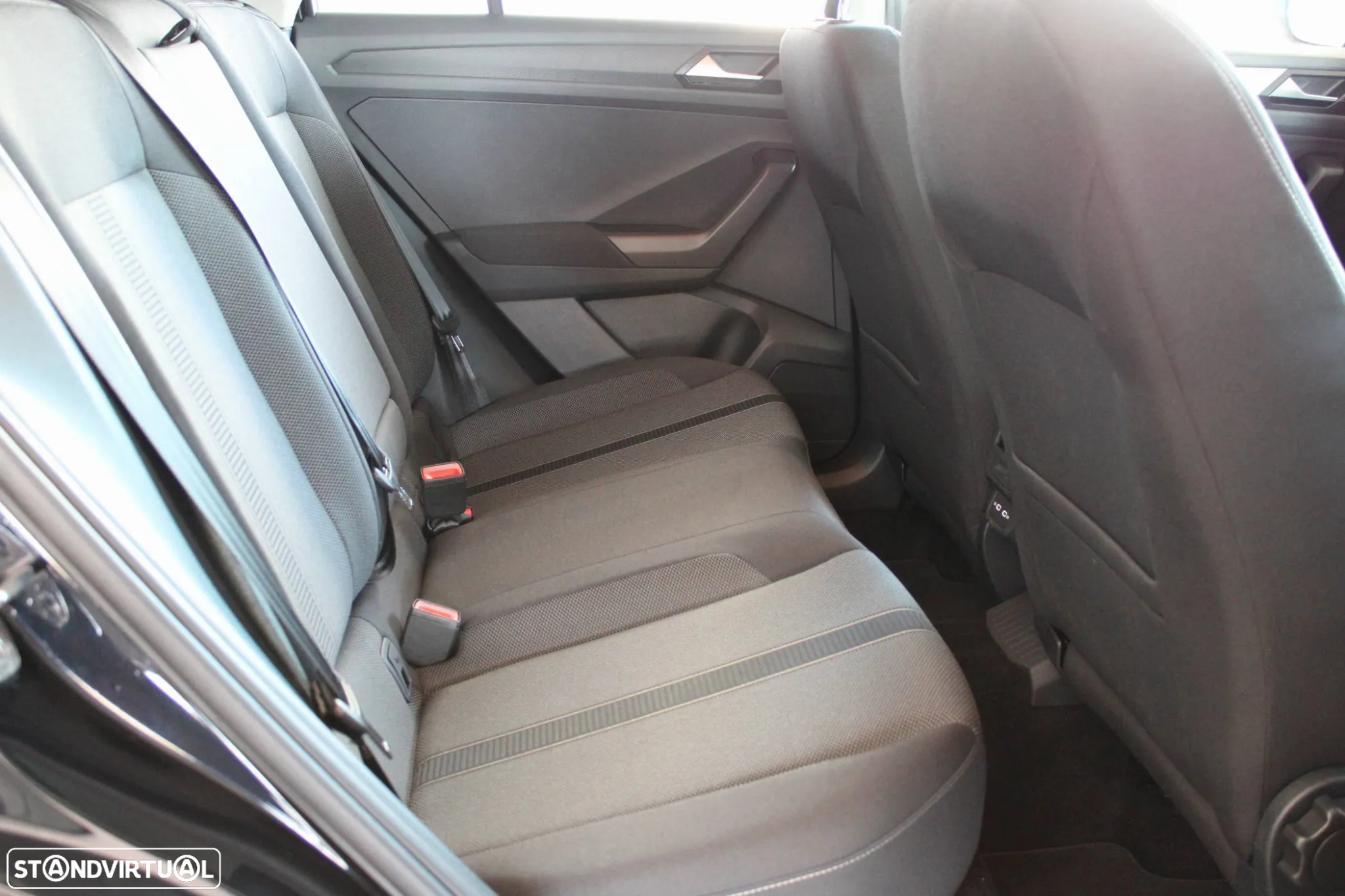 VW T-Roc 1.0 TSI Urban - 15