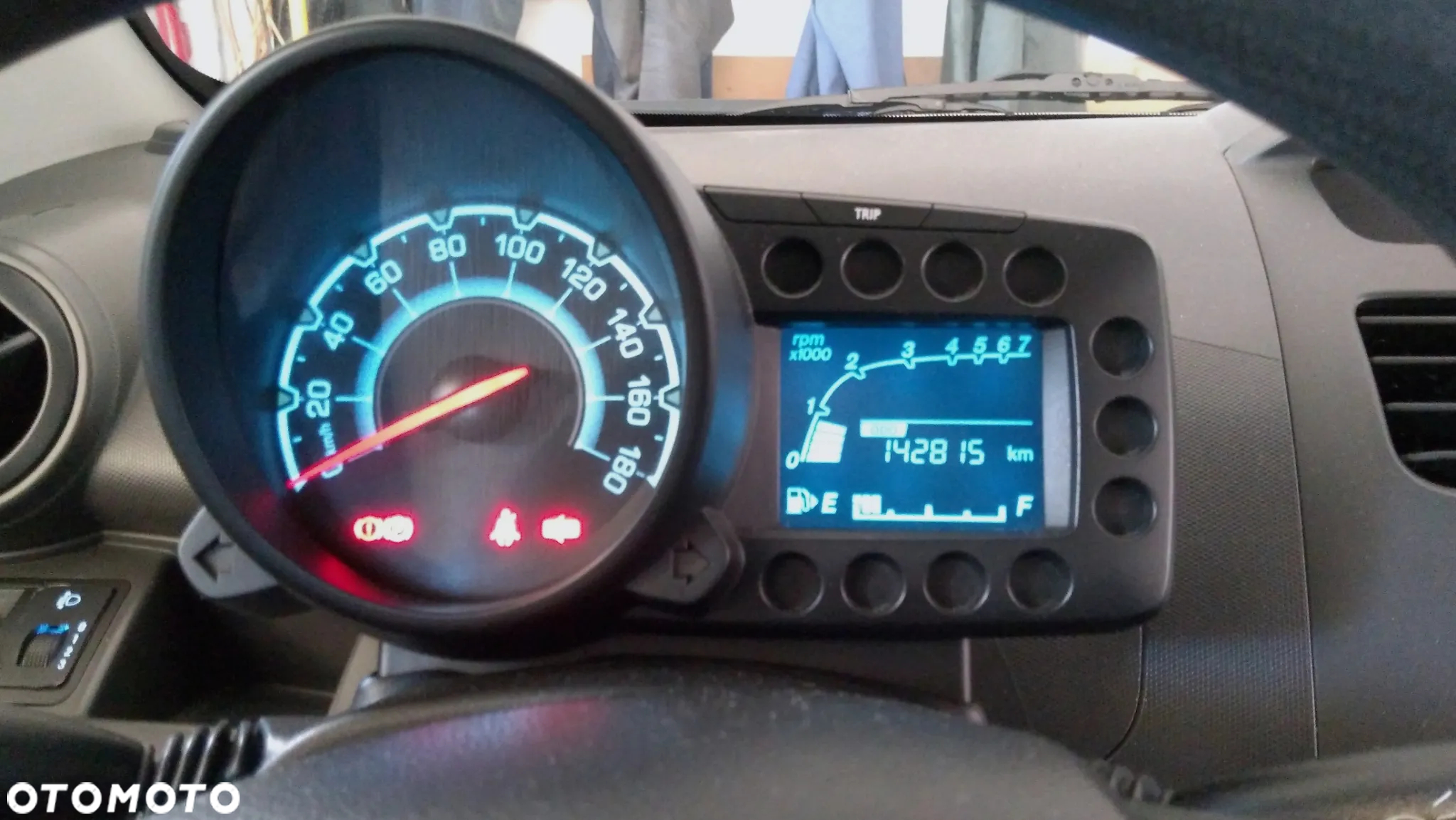 Chevrolet Spark 1.0 Base - 11