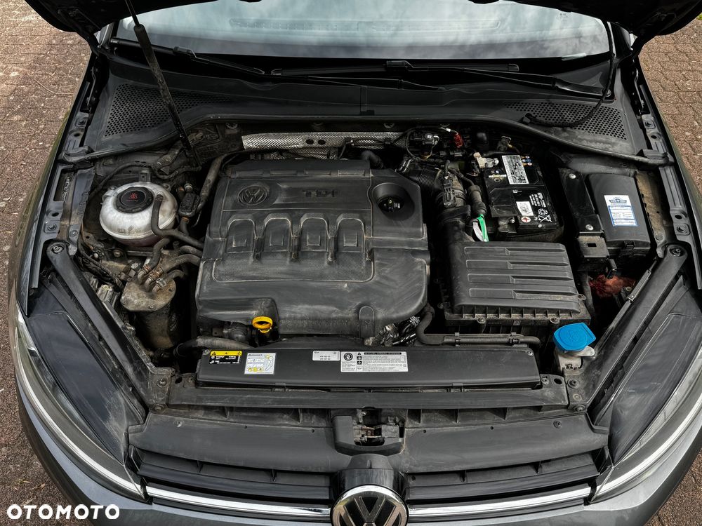 Volkswagen Golf 1.6 TDI BMT Comfortline - 17