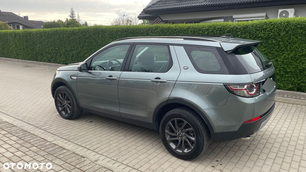 Land Rover Discovery Sport - 24