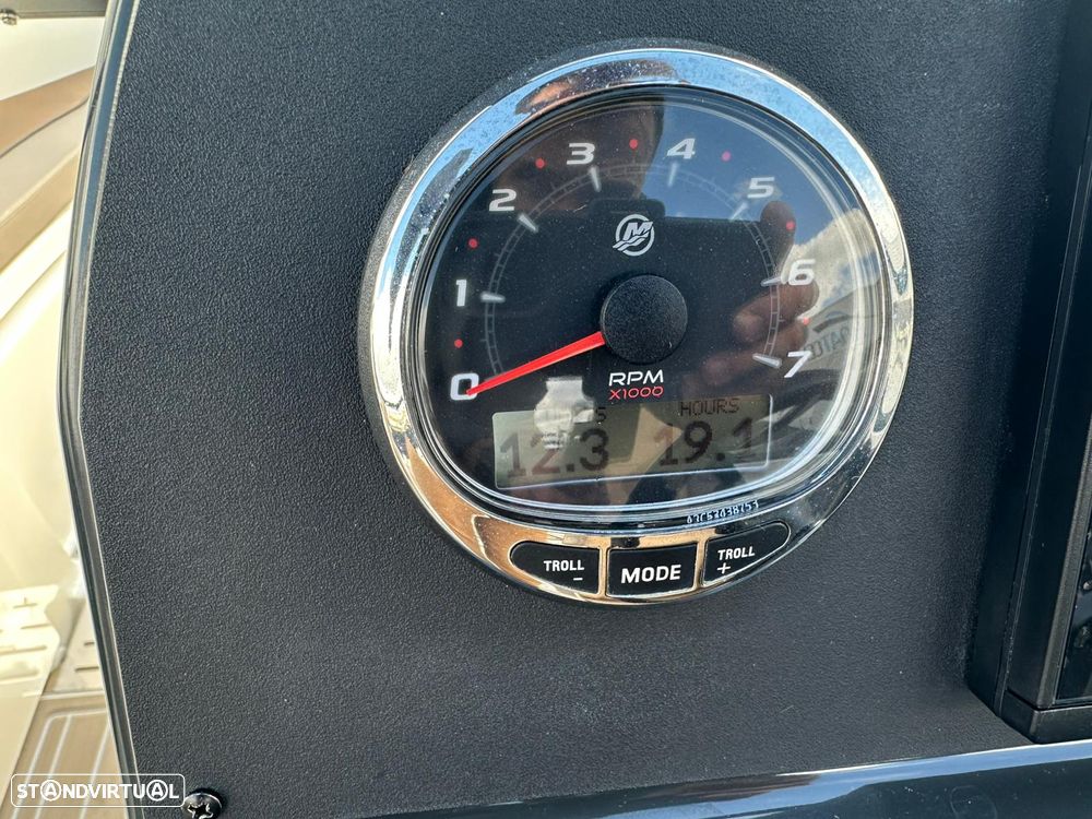 Quicksilver Activ 605 Bowrider - 22