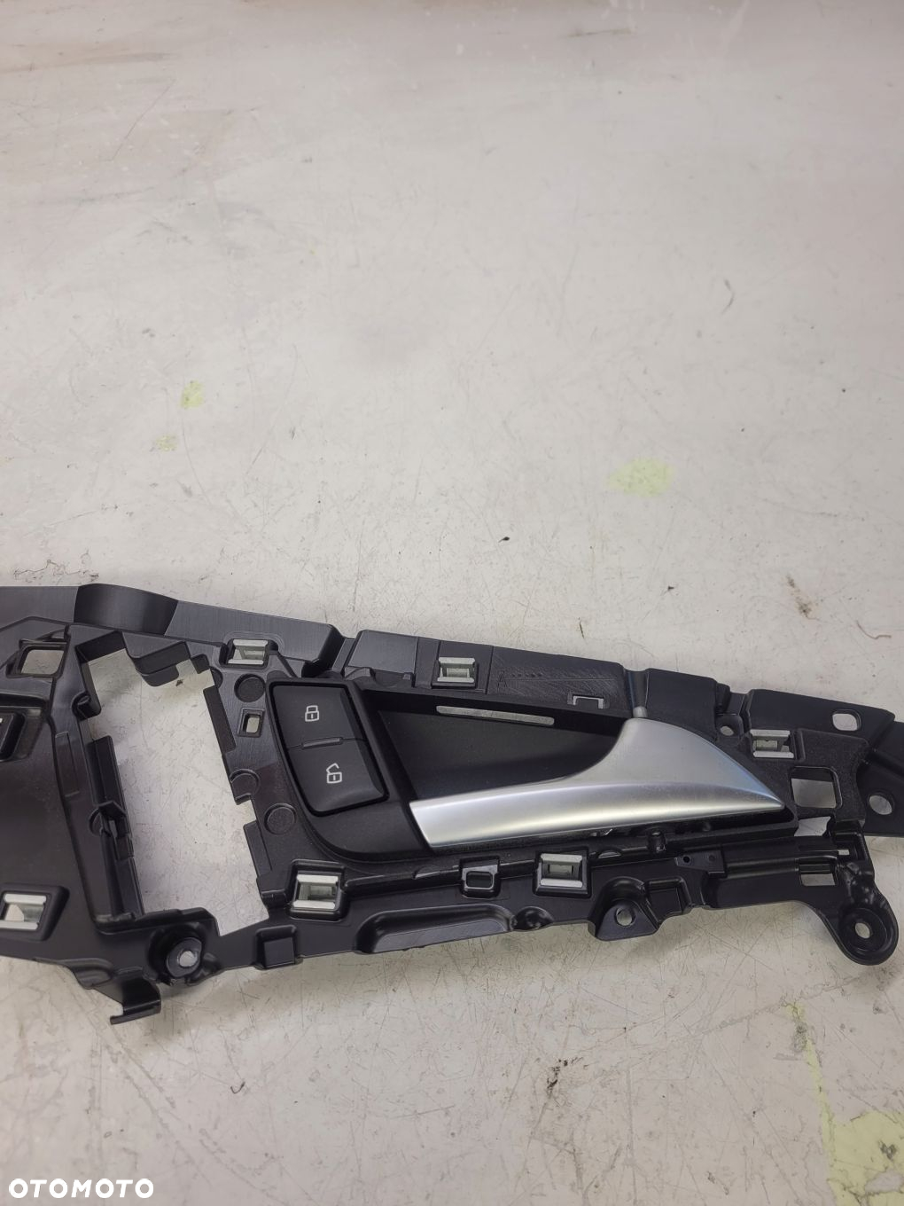 KLAMKA WEWNĘTRZNA PRAW PRZÓD AUDI A6 C7 4G0837020A - 2