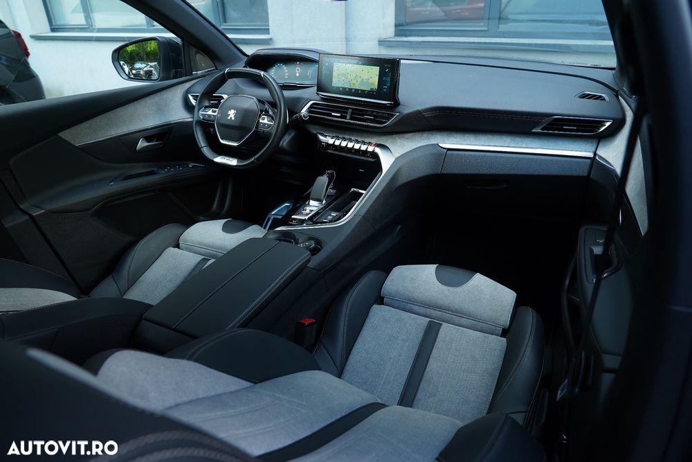 Peugeot 3008 PHEV EAT8 4X4 GT Pack - 18