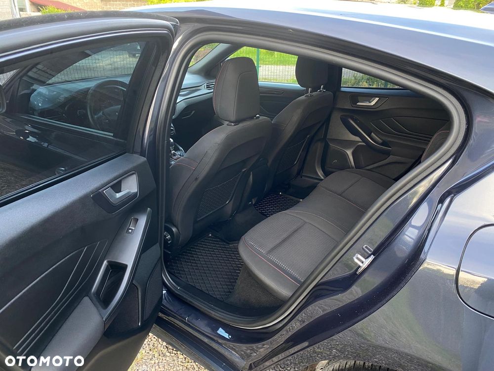 Ford Focus 1.0 EcoBoost ST-Line Business - 13